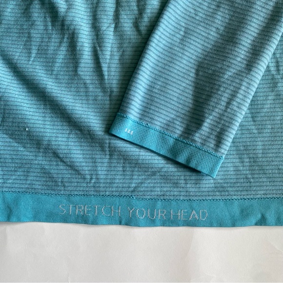 Lululemon Long sleeve in light blue - Picture 5 of 5